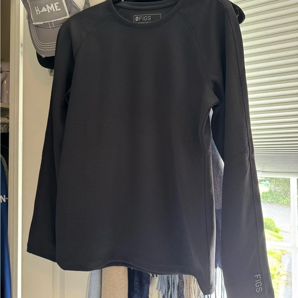 Figs Black Waffle Long Sleeve Underscrub - Picture 1 of 4